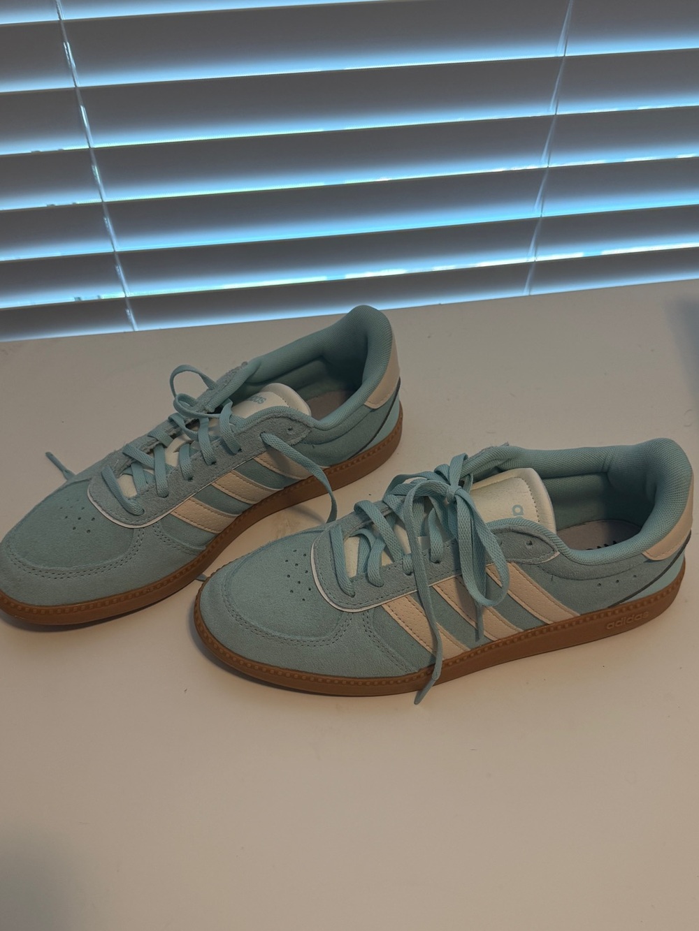 Adidas Breaknet Sleek Suede Aqua Cream Gum Sneakers Women’s 8.5 - Picture 3 of 5